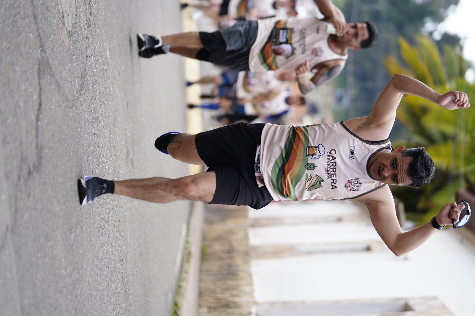 Postal 10 — Carrera Cervecera