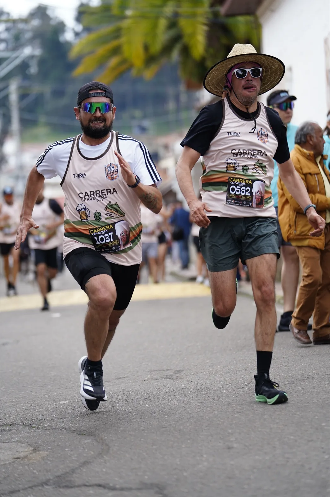 Postal 32 — Carrera Cervecera
